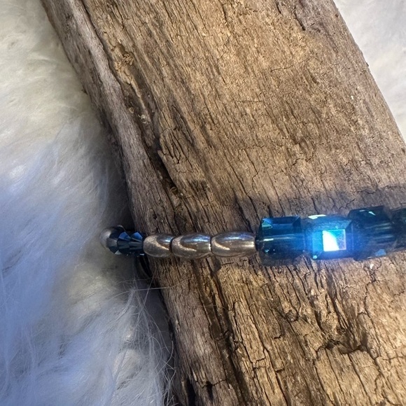 Alex & Ani Women’s Bracelet Swarovski Crystals and Silver Beads Adjustable - Picture 3 of 4